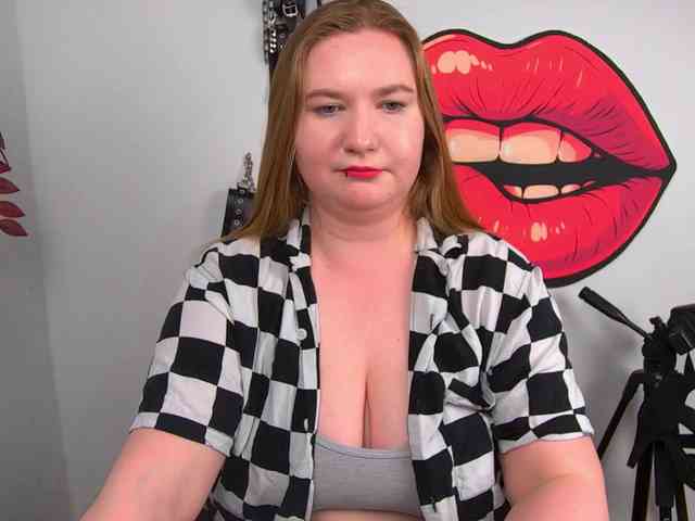 NikkiWild webcam