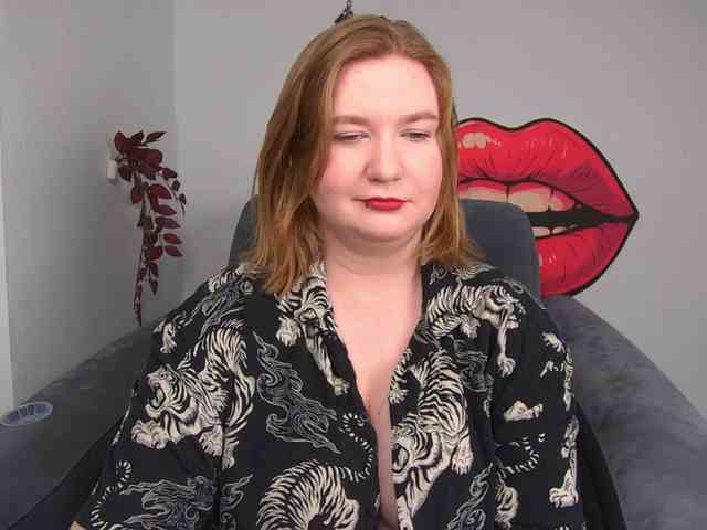 NikkiWild webcam