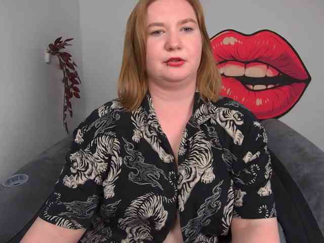 NikkiWild webcam