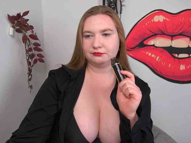 NikkiWild webcam