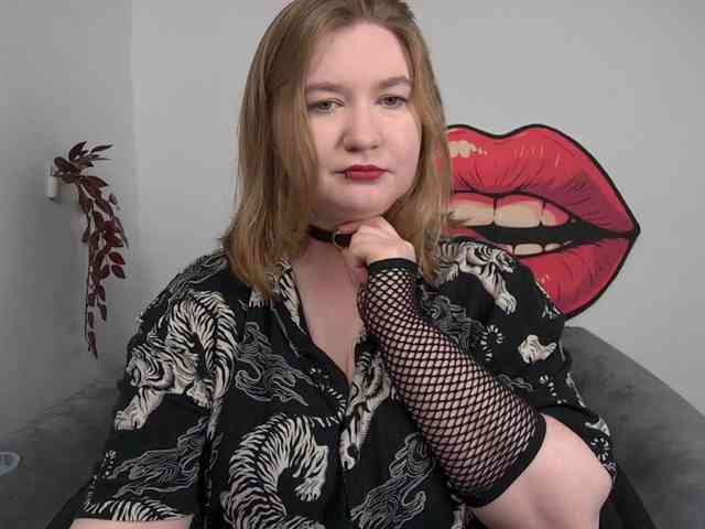 NikkiWild webcam