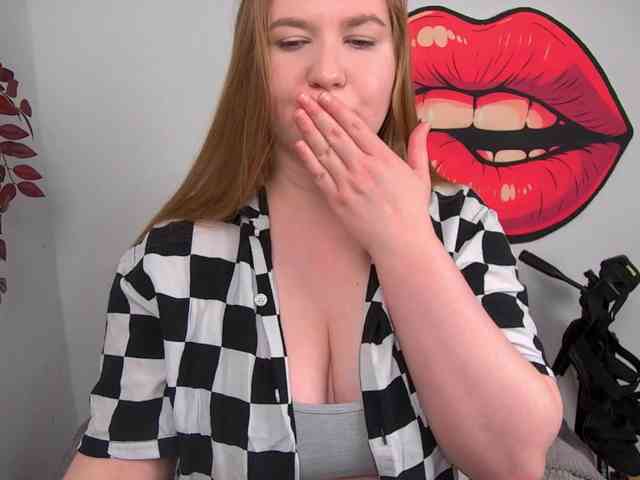 NikkiWild webcam