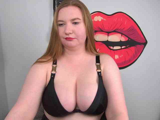 Model: NikkiWild