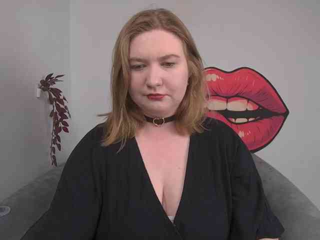 NikkiWild webcam