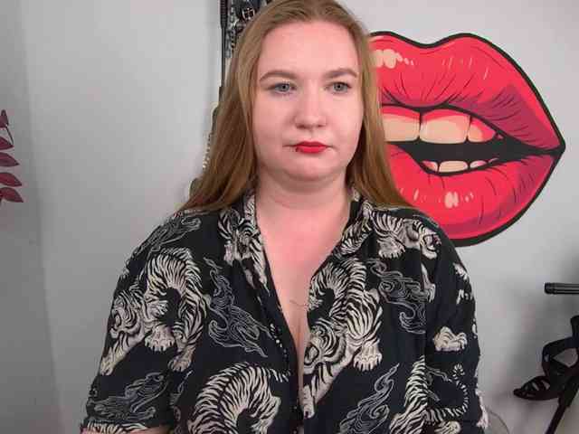 Model: NikkiWild