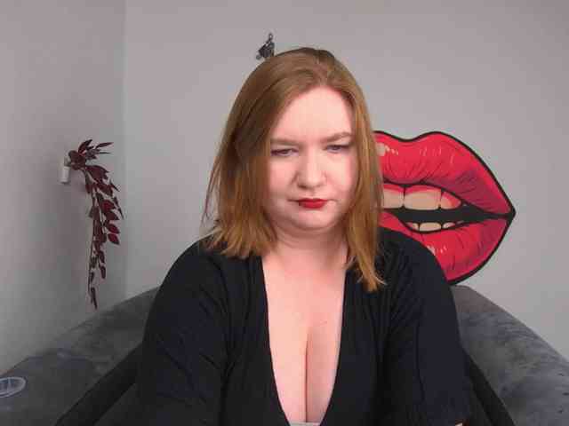 NikkiWild webcam