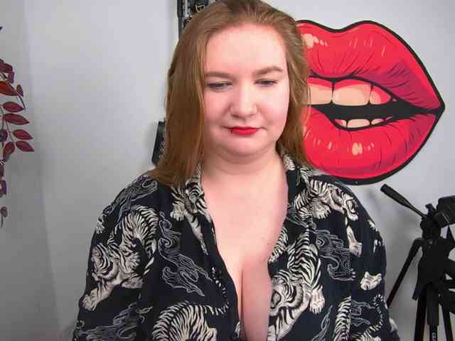NikkiWild webcam