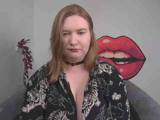 NikkiWild webcam