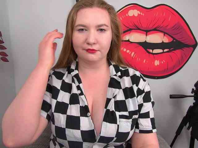 NikkiWild webcam