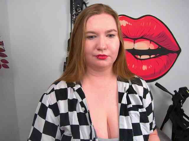 NikkiWild webcam