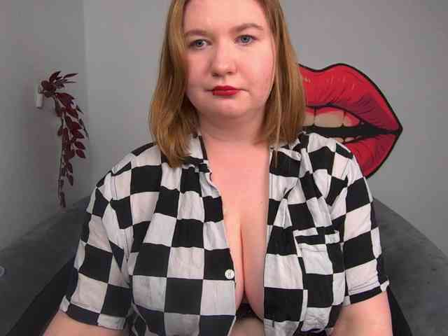 NikkiWild webcam