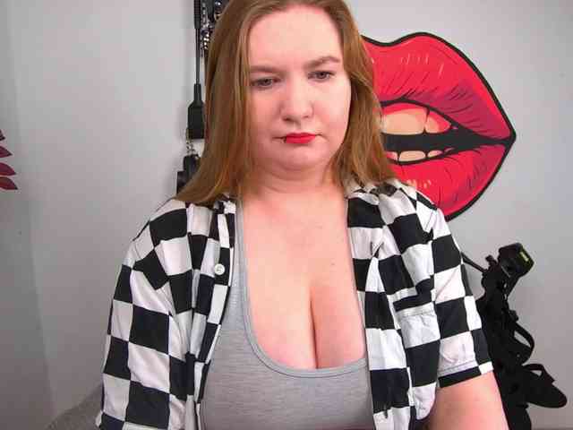 NikkiWild webcam