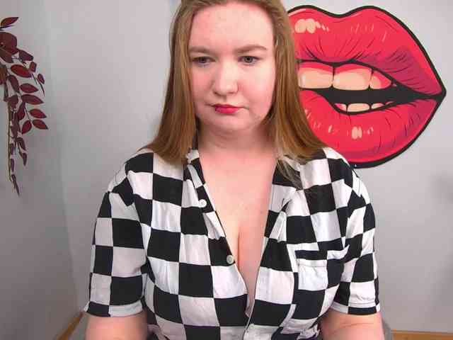Model: NikkiWild