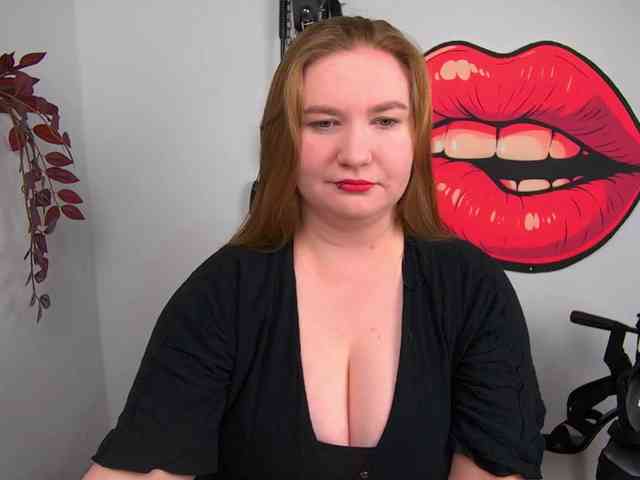 NikkiWild webcam