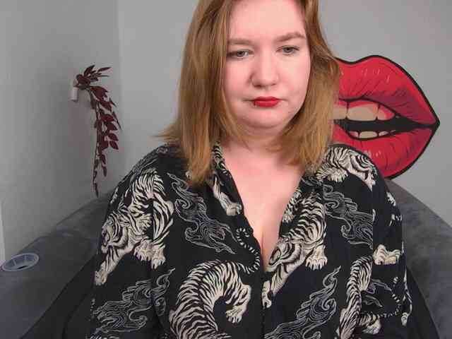 NikkiWild webcam