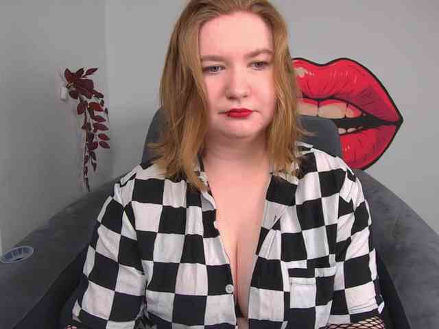 NikkiWild webcam