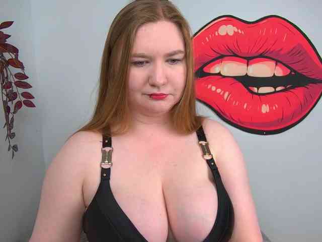 NikkiWild webcam