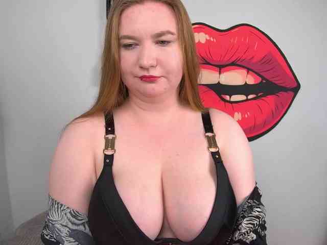 Model: NikkiWild