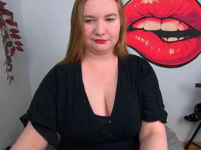 NikkiWild webcam