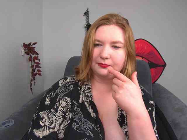 NikkiWild webcam