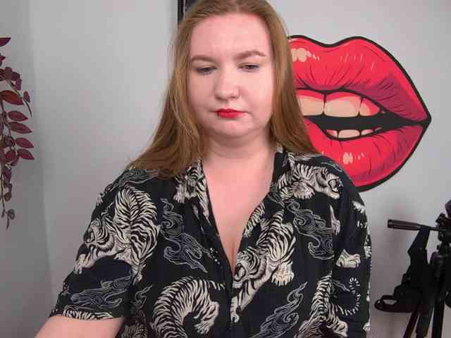 NikkiWild webcam