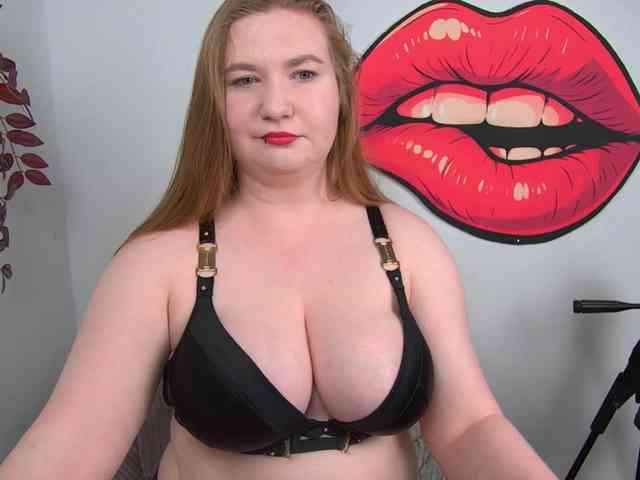 NikkiWild webcam