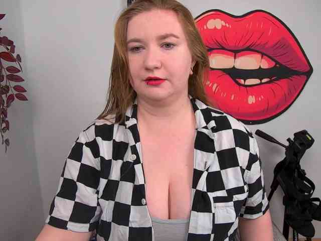 NikkiWild webcam