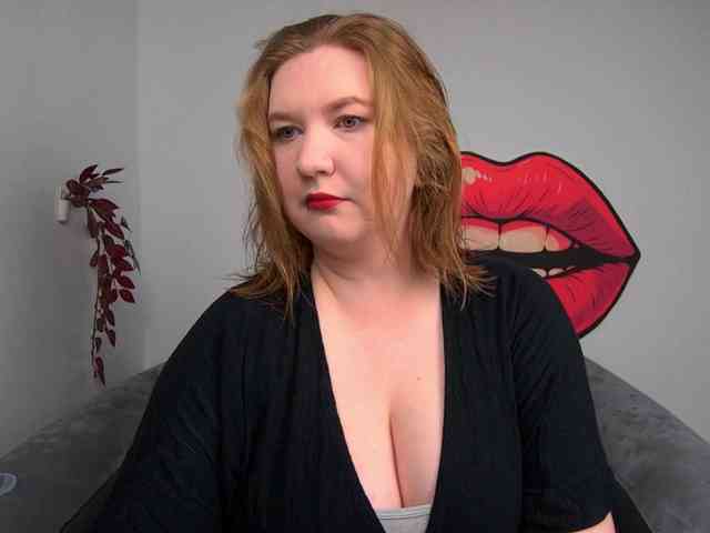 NikkiWild webcam