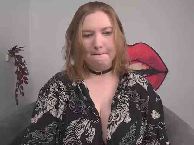 NikkiWild webcam