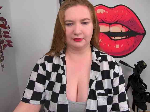 Model: NikkiWild