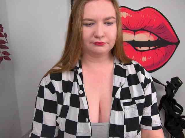NikkiWild webcam