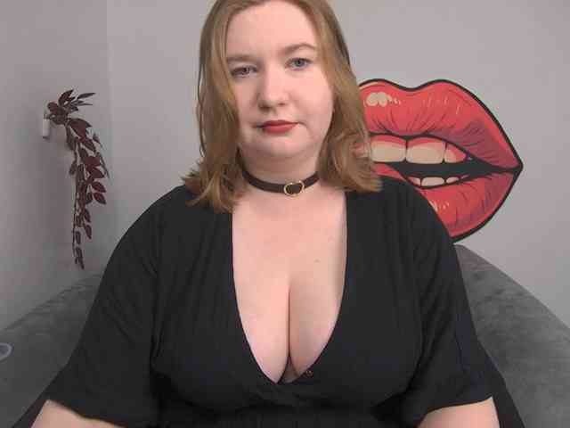 NikkiWild webcam