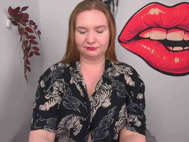 NikkiWild webcam