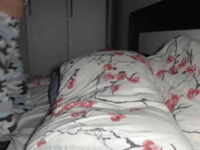 petitedanielle webcam