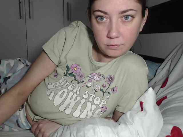 petitedanielle webcam