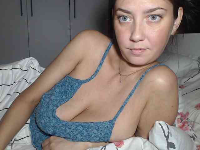 petitedanielle webcam