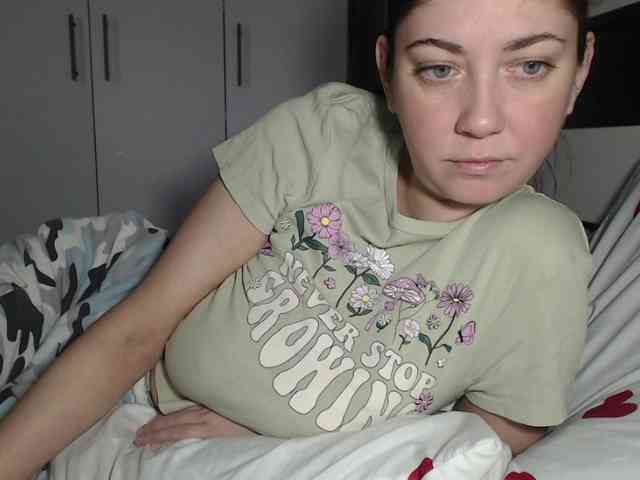 petitedanielle webcam