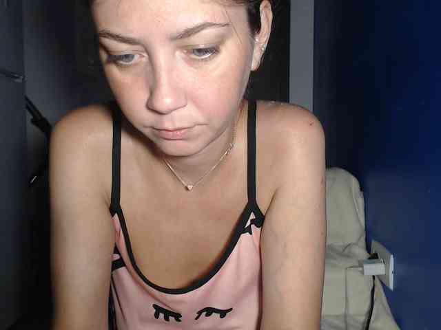 petitedanielle webcam
