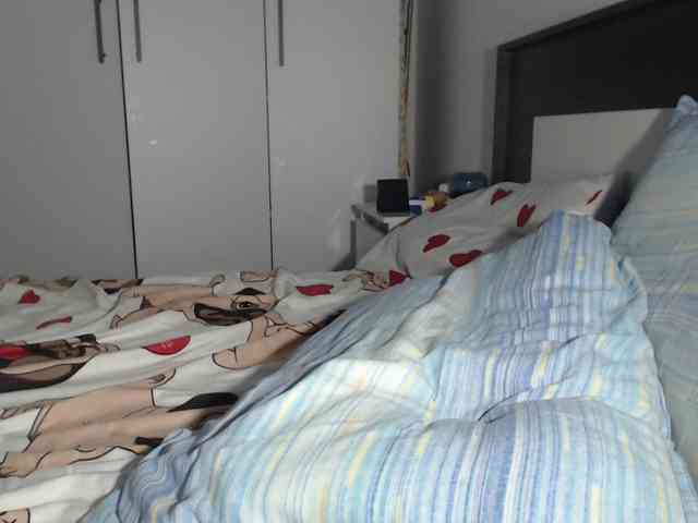 petitedanielle webcam
