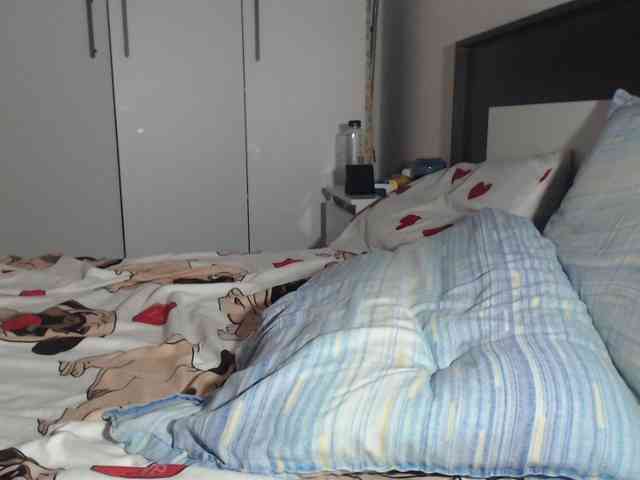 petitedanielle webcam