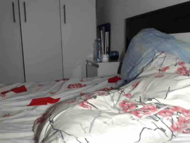 petitedanielle webcam