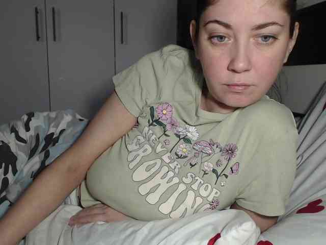 petitedanielle webcam