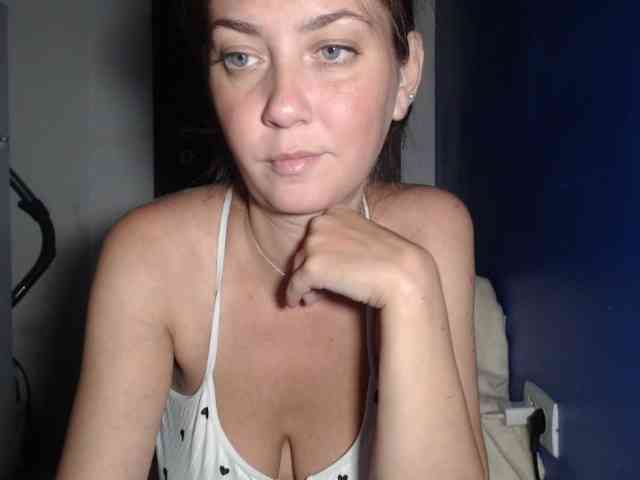 petitedanielle webcam