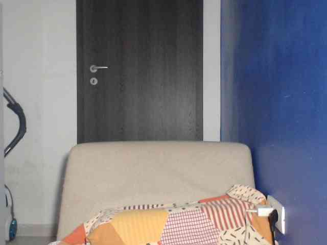 petitedanielle webcam