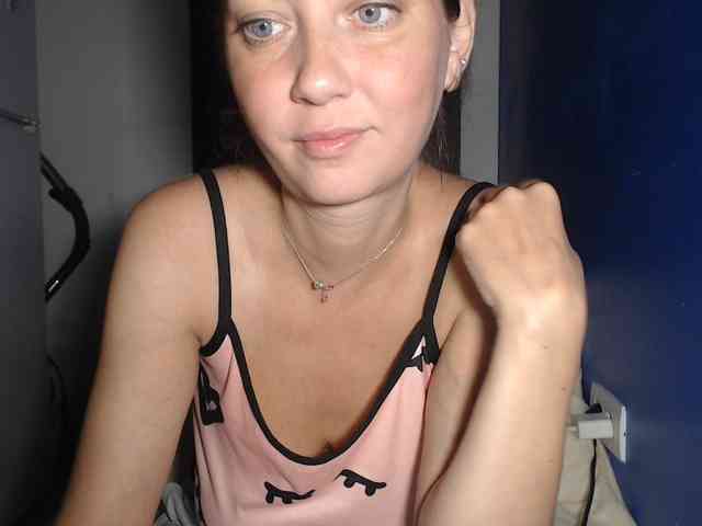 petitedanielle webcam