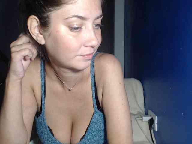 petitedanielle webcam