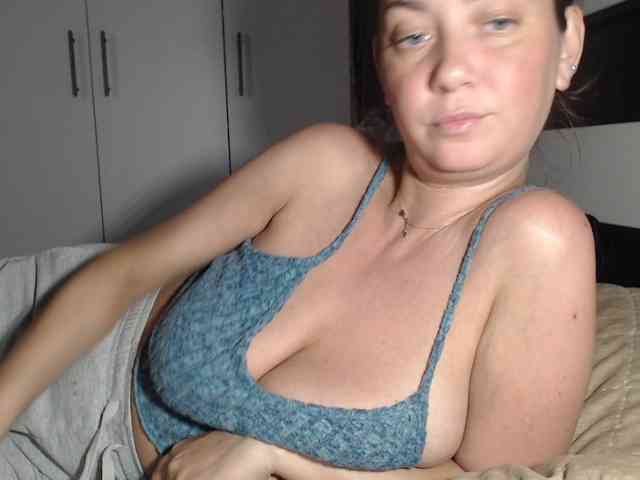 petitedanielle webcam