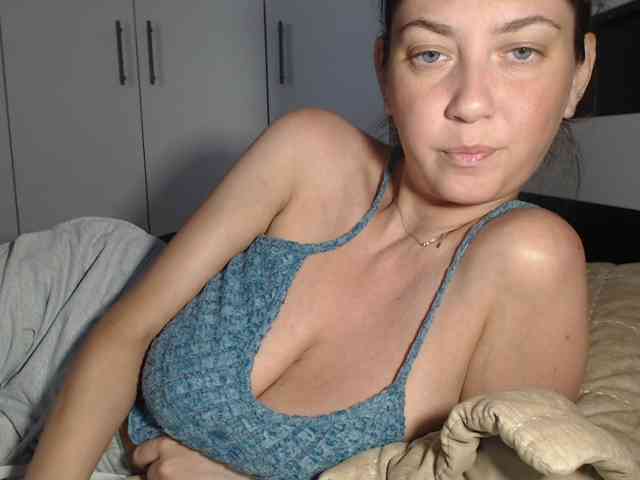 petitedanielle webcam