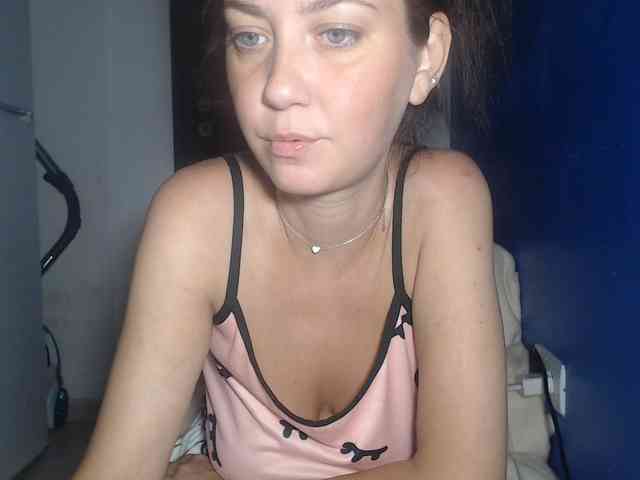 petitedanielle webcam