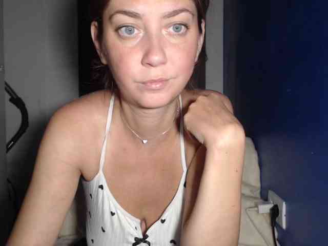 petitedanielle webcam